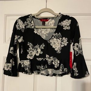 Hot Kiss two piece floral set in black and white